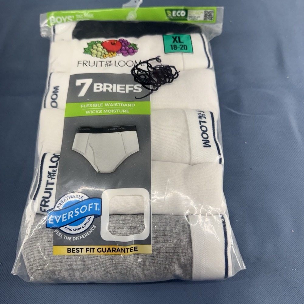 NWOT Fruit of the Loom Boys' 7 Pair Briefs Tag Free Eversoft XL 18-20